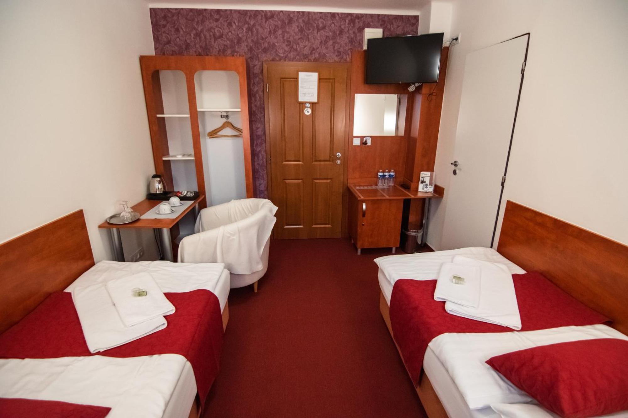 Hotel U Kaple Decin Bagian luar foto
